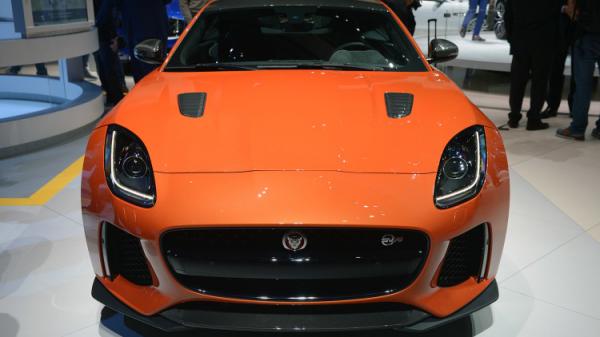 Монстр из Великобритании: компания Jaguar официально представила экстремальный спорткар (ФОТО)