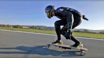 Скейтбордист установил мировой рекорд скорости (ВИДЕО)