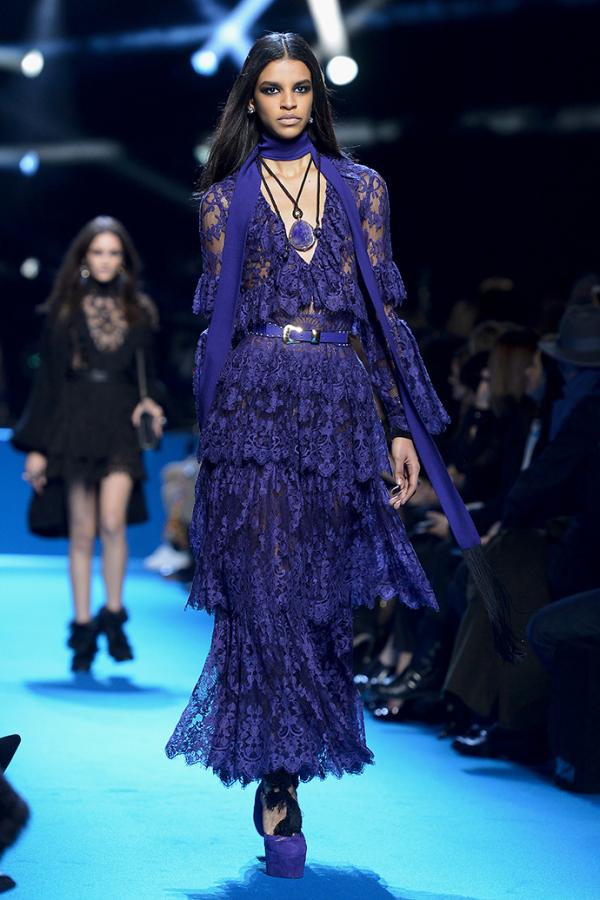 Мрачные цвета. Чем запомнился показ коллекции Elie Saab (ФОТО)