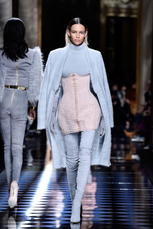 Пастельные тона. Как проходил показ коллекции Balmain (ФОТО)