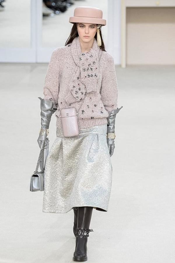 8 марта в Париже! Дом Chanel преподнес женщинам чудесный подарок (ФОТО)