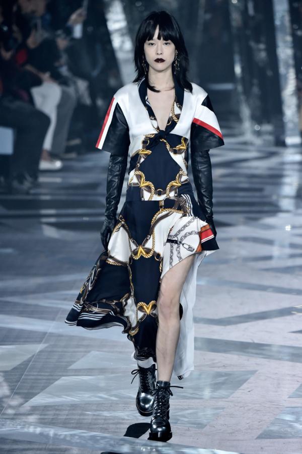 Футуризм в моде. Как проходил показ коллекции Louis Vuitton (ФОТО)