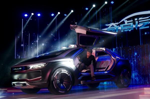 Молодая китайская автокомпания представила на суд общественности внедорожник будущего (ФОТО)