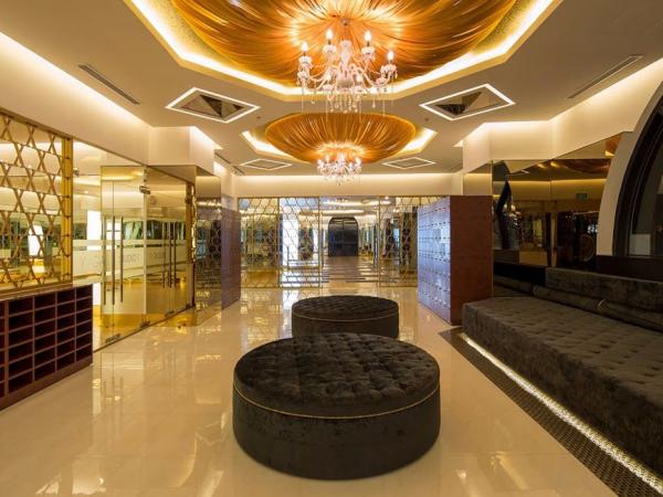 Дорогостоящий спорт: самый роскошный фитнес-центр Азии (ФОТО)