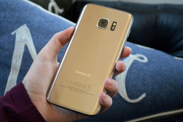 Компания Samsung бьет рекорды по продажам Galaxy S7 (ФОТО)
