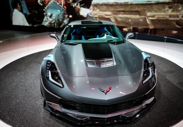 Новый Chevrolet Corvette Grand Sport дебютировал в Женеве (ФОТО)