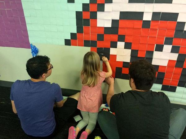 Сотрудники превратили скучные стены офиса в супергеройскую фреску (ФОТО)