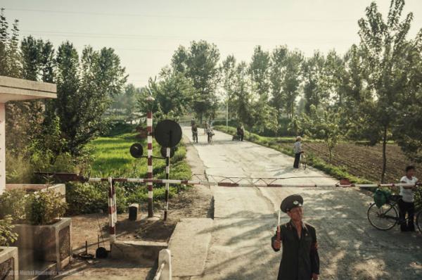 Запрещенные фотографии из Северной Кореи (ФОТО)