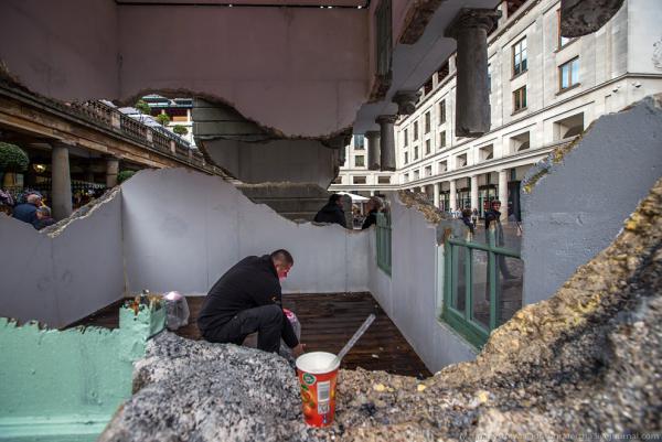 Летающий дом в центре Лондона (ФОТО)