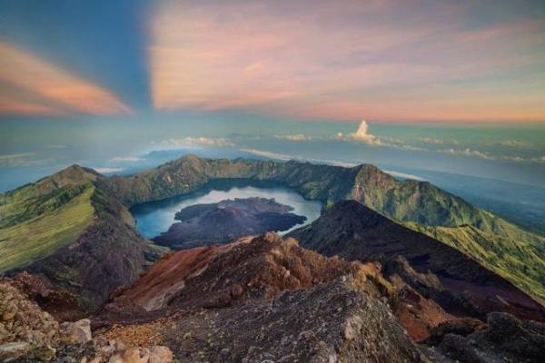 25 удивительных и странных фотографий	со всего мира (ФОТО)