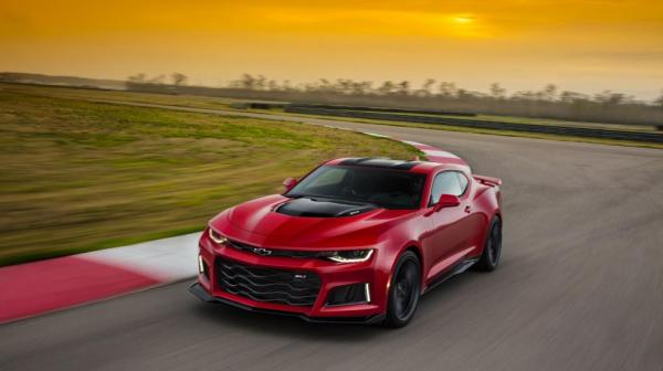 Компания Chevrolet представила “злую” модификацию легендарной модели Camaro (ФОТО)