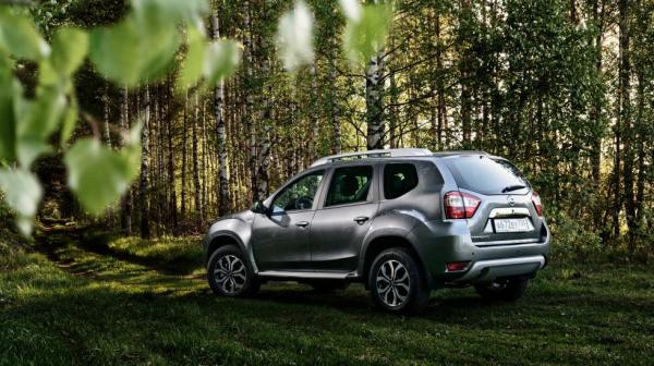 Японский автогигант Nissan представил новую версию бюджетного кроссовера (ФОТО)