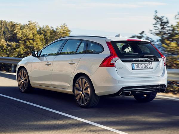 Volvo S60 и V60 получат спецверсии (ФОТО)