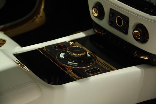 Сплошная роскошь. Как выглядит купе Rolls-Royce Wraith от Mansory (ФОТО)