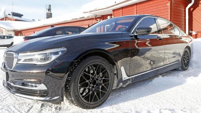 В Сети появились шпионские снимки седана BMW 7 (ФОТО)