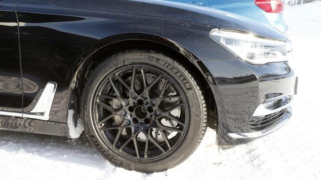 В Сети появились шпионские снимки седана BMW 7 (ФОТО)