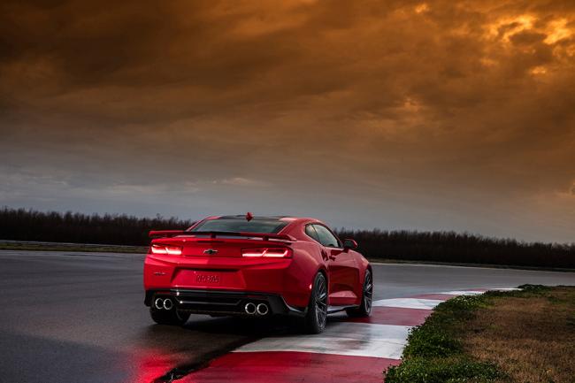 Американское ателье Callaway представило Chevrolet Camaro ZL1 (ФОТО)