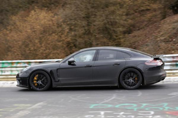 Новый фастбэк Porsche Panamera вывели на финальные тесты (ФОТО) 