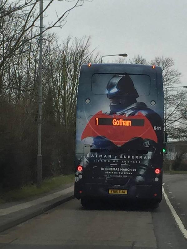 12 великолепных примеров креативной рекламы на автобусах (ФОТО) 12 великолепных примеров креативной рекламы на автобусах (ФОТО)