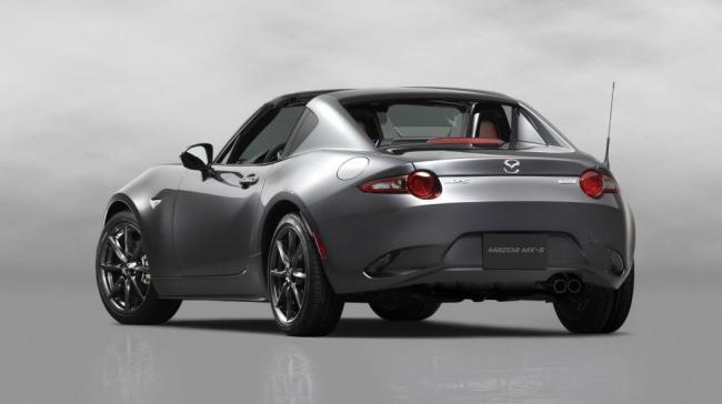 Mazda представила новую версию MX-5 (ФОТО)
