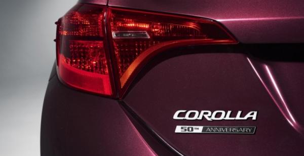 Toyota показала юбилейную версию модели Corolla (ФОТО)