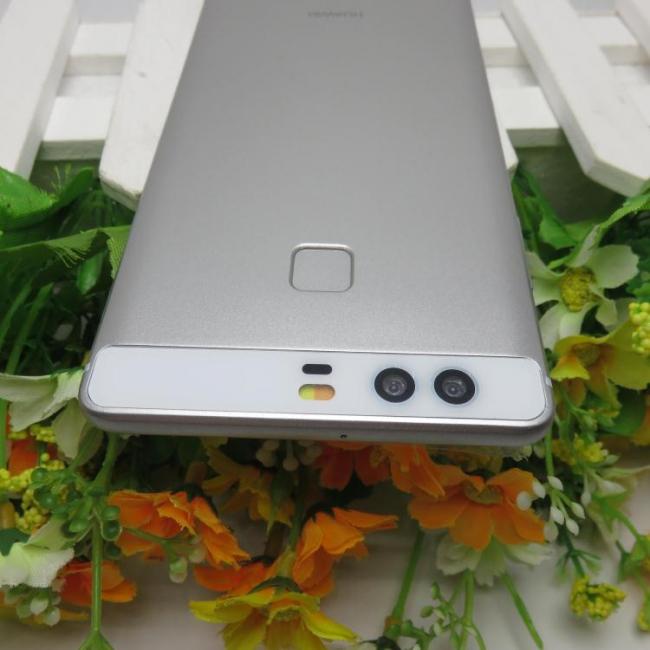 В Сети появились «живые» снимки флагмана Huawei P9 (ФОТО)