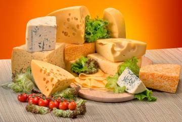 Ученые: сыр вызывает зависимость