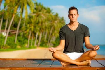 Медитация поможет справиться с хронической болью