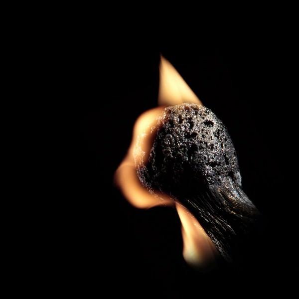 Огонь и дым спичек: необычные снимки (ФОТО)
