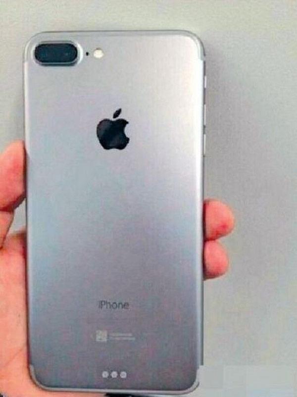 В Сети появились «живые» снимки iPhone 7 Plus (ФОТО)