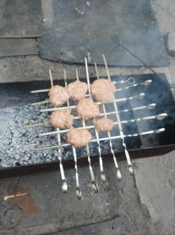 Шашлык - дело тонкое. И не говорите, что вас не предупреждали (ФОТО)