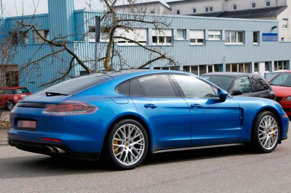 Дизайн нового автомобиля Porsche рассекретили до премьеры (ФОТО)