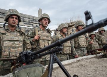 Конфликт в Нагорном Карабахе: стороны договорились о перемирии