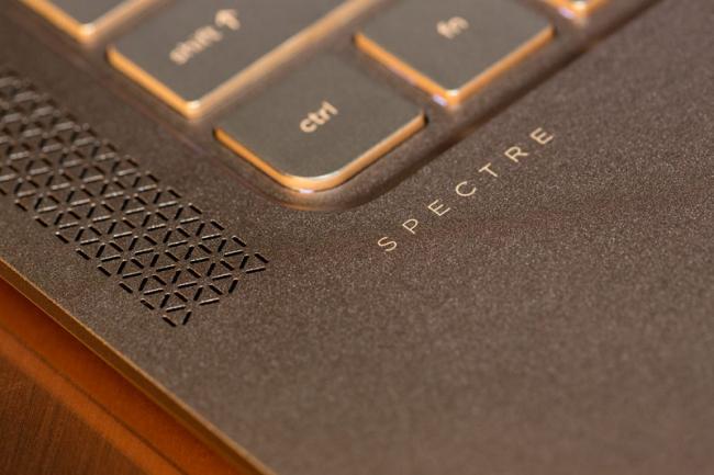 Компания HP представила «убийцу» MacBook (ФОТО)