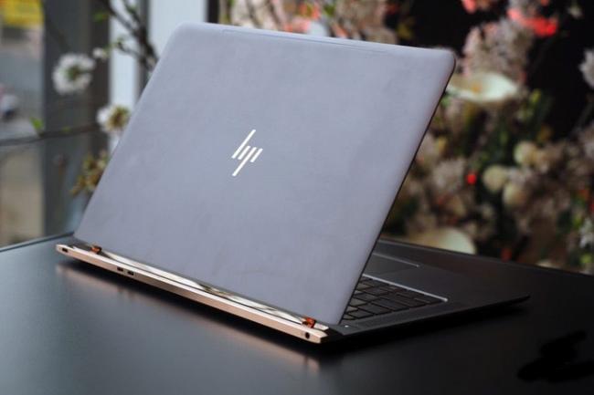Компания HP представила «убийцу» MacBook (ФОТО)