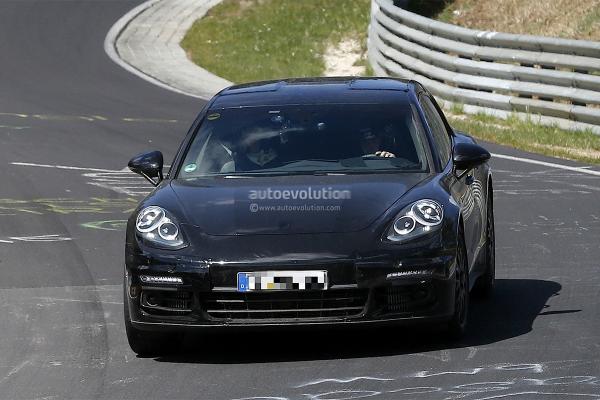 Компания Porsche запустит в производство новый автоомбиль в следующем году (ФОТО)