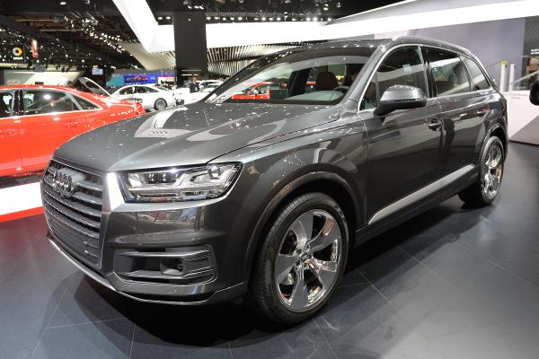 В Audi рассказали, когда кроссовер SQ7 TDI поступит в продажу (ФОТО)