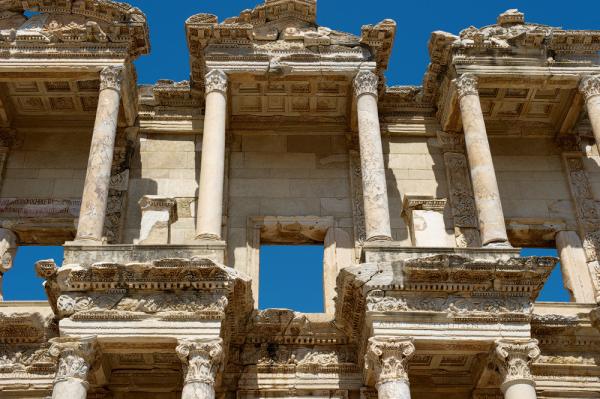 10 величайших памятников истории, уничтоженных по глупости (ФОТО)
