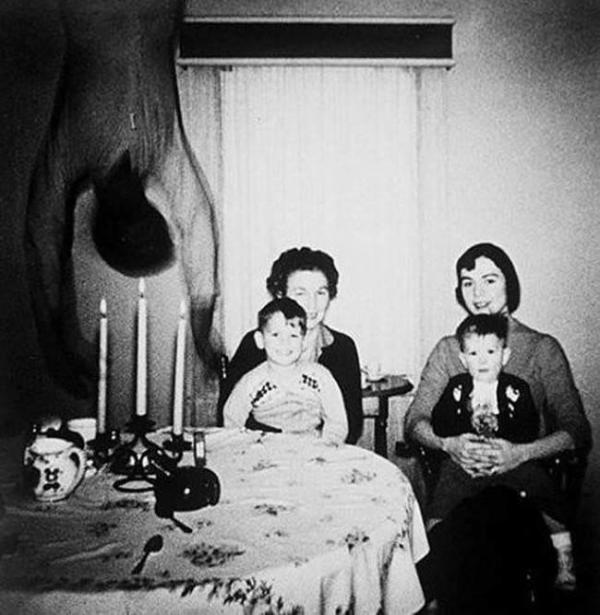 15 странных фотографий, которые будут являться вам в ночных кошмарах (ФОТО)