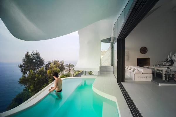 Образ морской волны над Средиземным морем: необычный жилой дом в Испании (ФОТО)