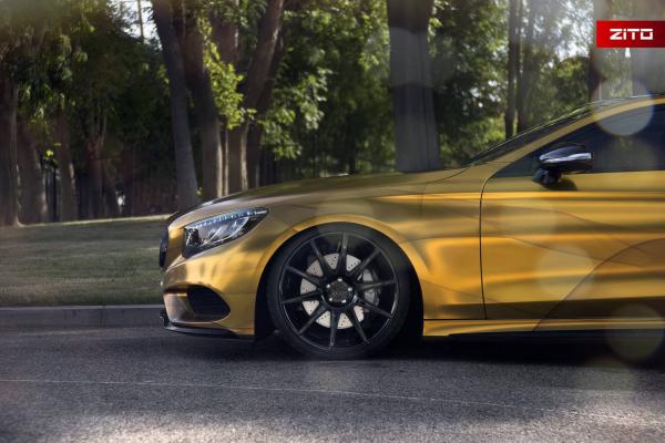 Золотая роскошь, или как выглядит купе Mercedes-Benz S500 (ФОТО)
