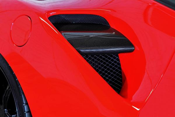 Сверхмощный спорткар Ferrari 488 GTB от ателье VOS GmbH (ФОТО)