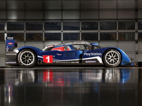 Полтора миллиона долларов, или как выглядит гоночный кар Peugeot 908 (ФОТО)