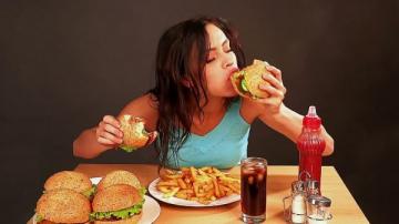 Вредная пища делает людей ленивыми