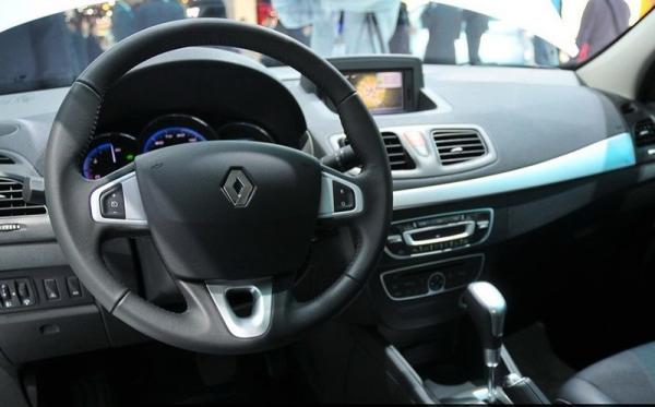 В Китае приступают к выпуску электромобилей на базе Fluence (ФОТО)