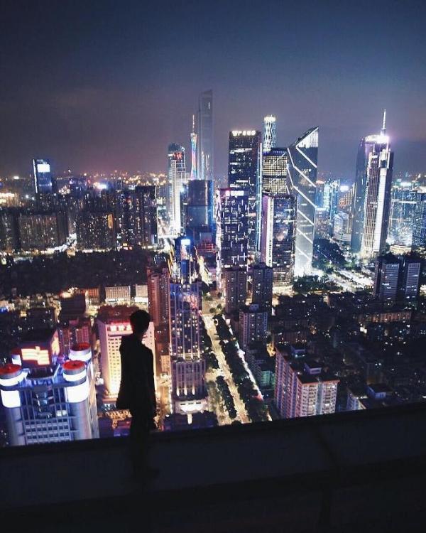 Красивые городские пейзажи в необычных сочетаниях (ФОТО)