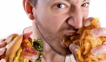 Ученые: жирная пища оставляет мозг без "топлива"