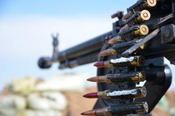 В районе Песков боевики ведут обстрелы из артиллерии