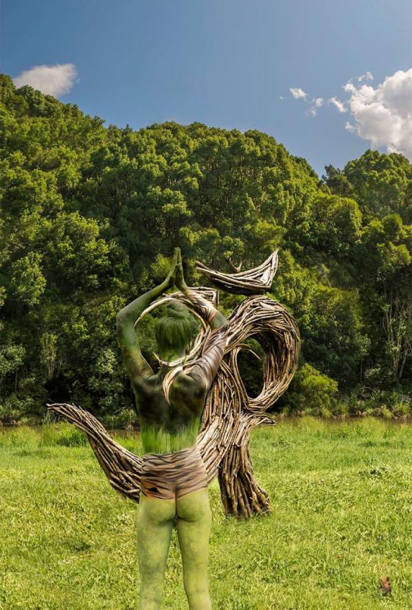 Слиться с природой. Потрясающие живые картины французского художника (ФОТО)