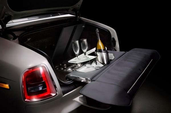 Шик и блеск: британцы из Rolls-Royce показали эксклюзивную новинку (ФОТО)
